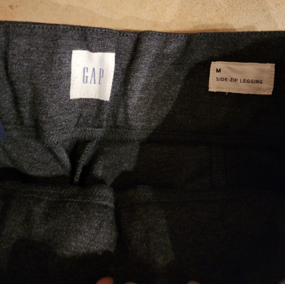 NWT Gap side zip leggings size M - Picture 6 of 8